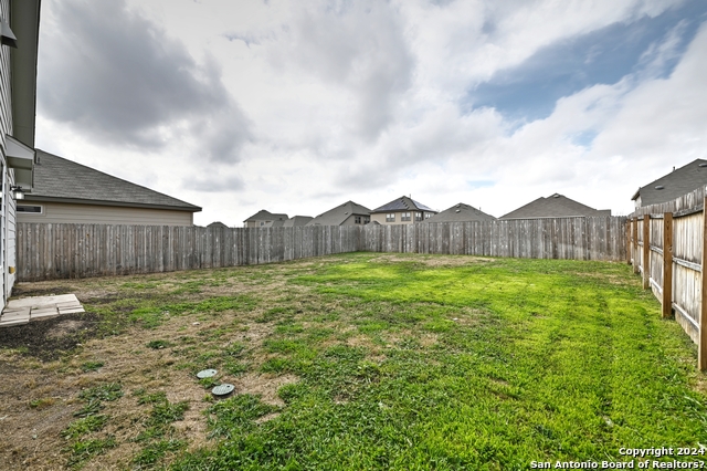 7927 Dovers Den Property Photo 36