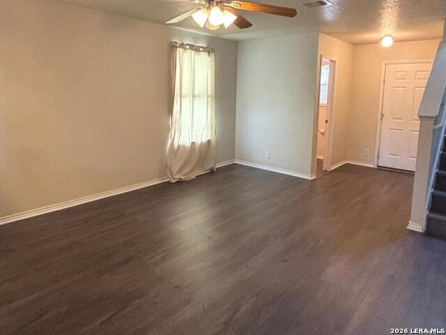 136 Hampton Way Property Photo 3