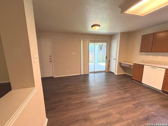 136 Hampton Way Property Photo 11
