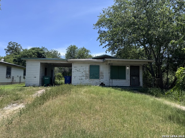 114 Calmar Ct Property Photo 1