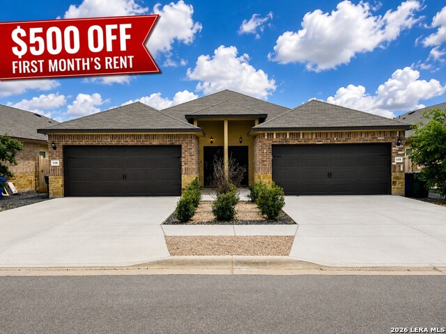 1118 Burek Cross Property Photo 1