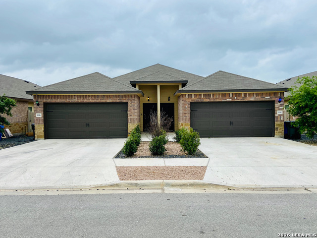 1118 Burek Cross Property Photo 2