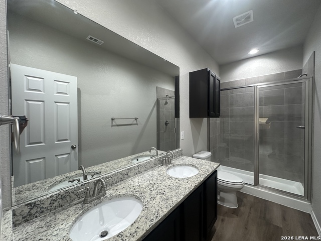 1118 Burek Cross Property Photo 13