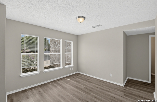 6032 Walnut Mill Dr Property Photo 3