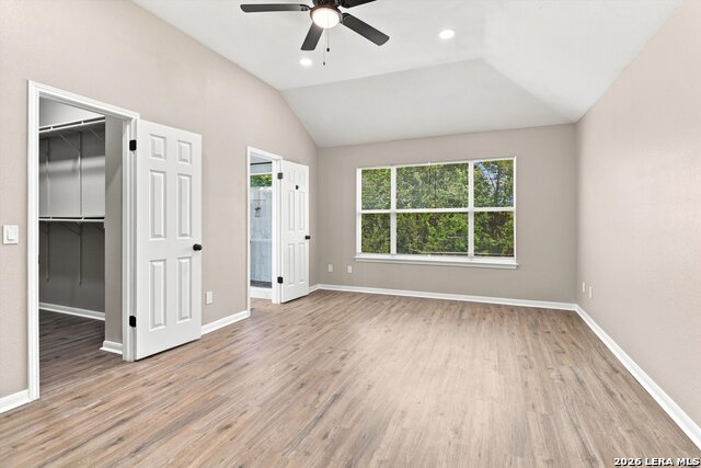 54 Lockspring Property Photo 15