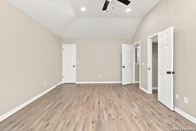 54 Lockspring Property Photo 16