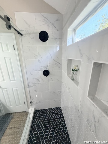 54 Lockspring Property Photo 19