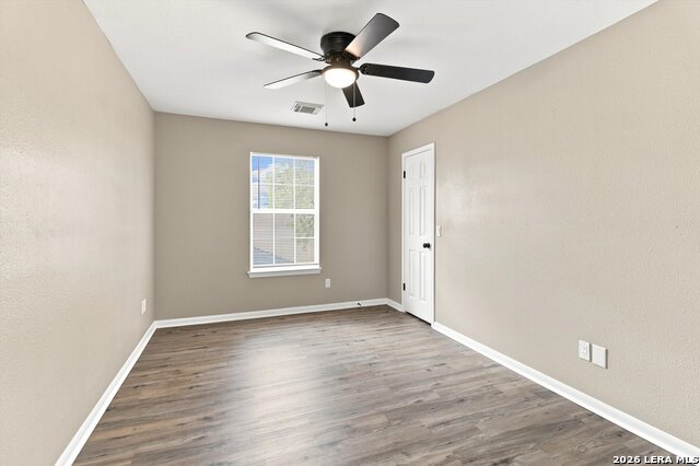 54 Lockspring Property Photo 26