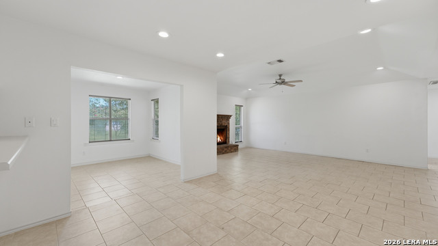 1233 Hollyhock Ln Property Photo 8