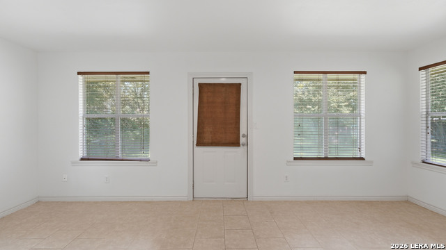 1233 Hollyhock Ln Property Photo 11