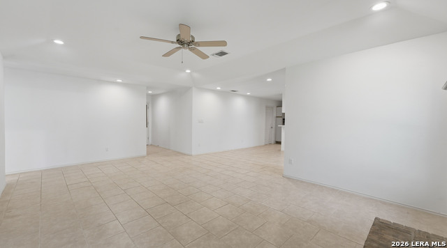 1233 Hollyhock Ln Property Photo 13