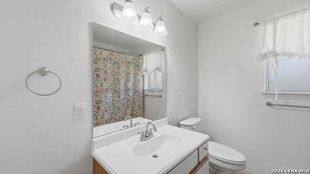 1233 Hollyhock Ln Property Photo 25