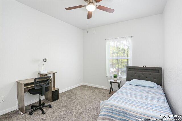 4 Oak Plz Property Photo 19
