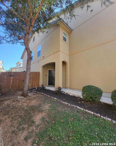 23831 Stately Oaks Property Photo 3