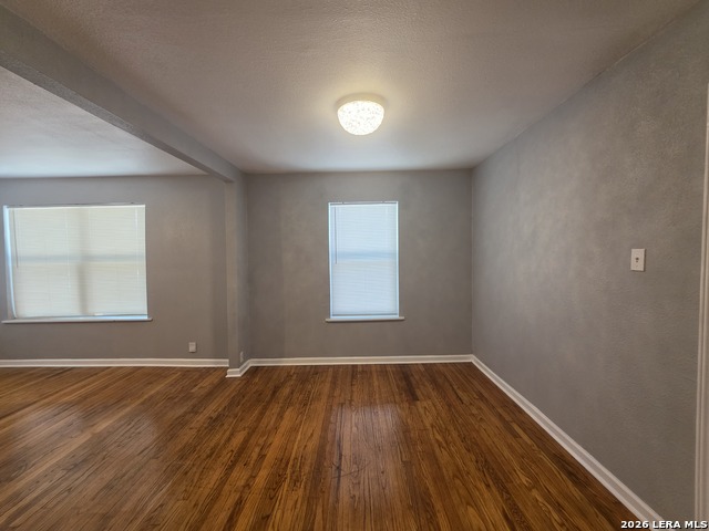 255 Walton Ave Property Photo 3