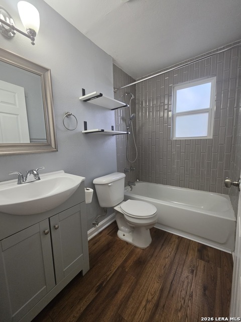 255 Walton Ave Property Photo 8