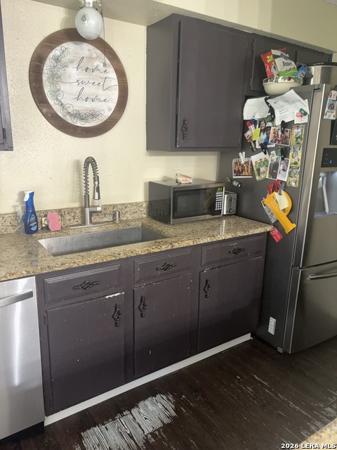 504 Low Meadow Property Photo 4