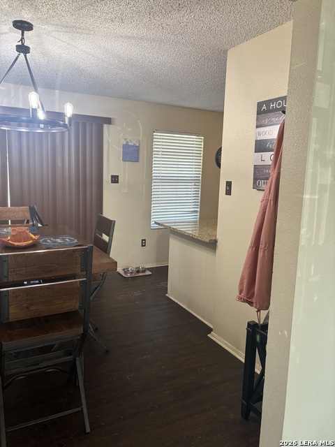 504 Low Meadow Property Photo 6