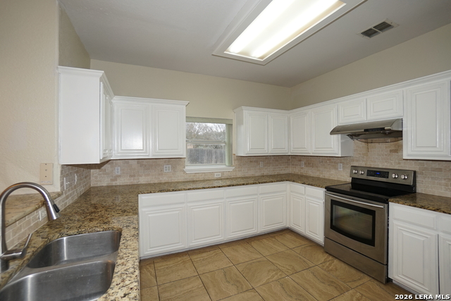 14202 Before Dawn Property Photo 14