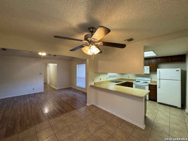 7218 Rimwood Property Photo 5
