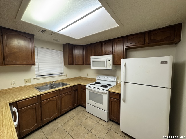 7218 Rimwood Property Photo 9