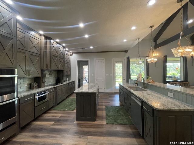 574 County Road 660 Property Photo 14