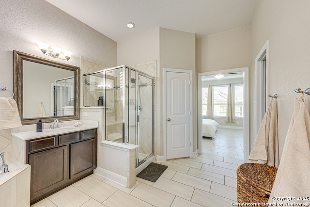 13929 Bellows Path Property Photo 10