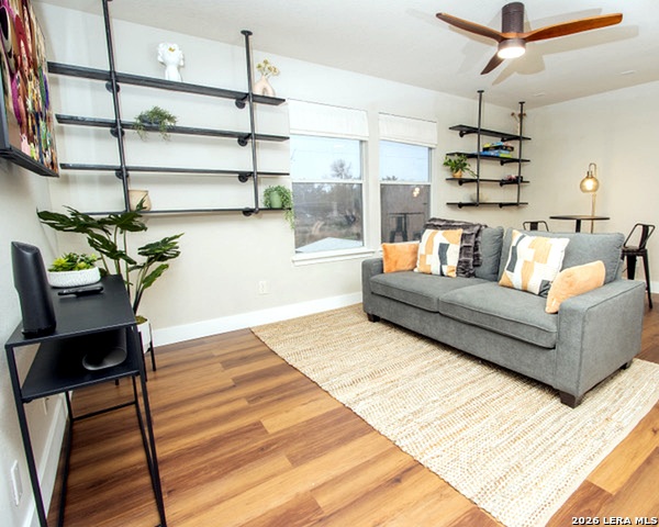 26807 Sparrow Rdg Property Photo 15