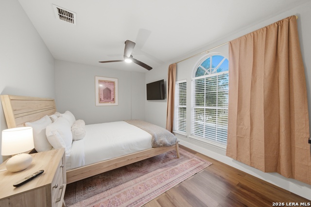 26807 Sparrow Rdg Property Photo 27
