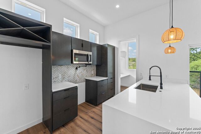 108 Vine St Property Photo 9