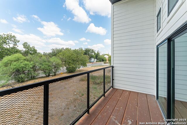 108 Vine St Property Photo 22