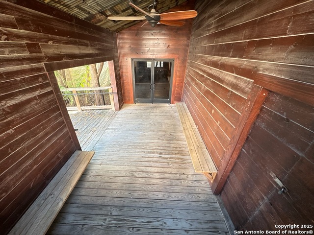 1202 N Camp St Property Photo 2