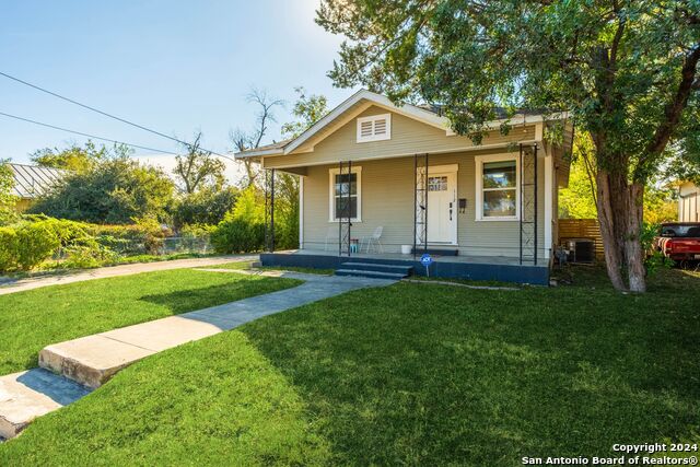112 Harding Pl Property Photo 3