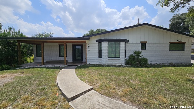 219 Edgevale Property Photo 1