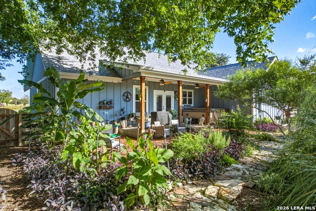 124 Creekwood Property Photo 3