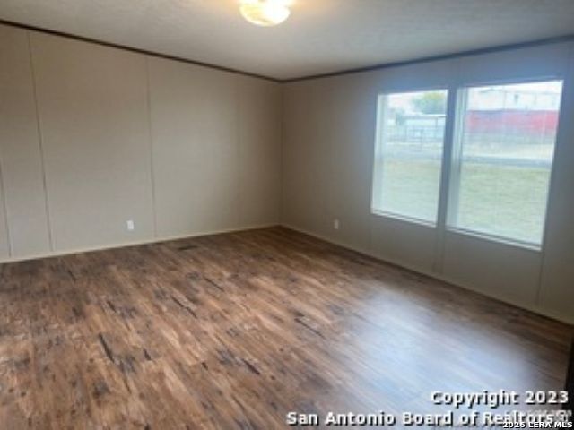 208 View Property Photo 4