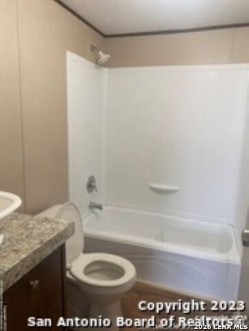 208 View Property Photo 9