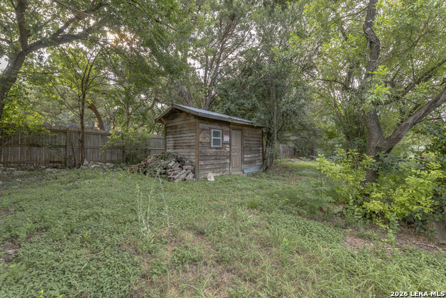 27096 Sherwood Forest Dr Property Photo 6