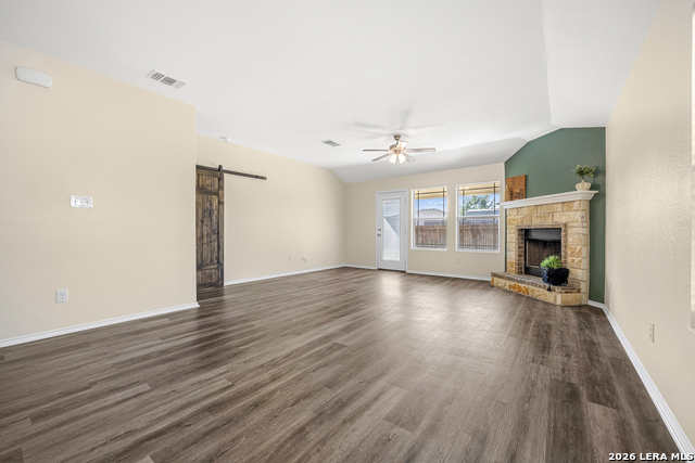 2114 Hamilton Ln Property Photo 6