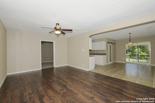 1214 Kenrock St Property Photo 3