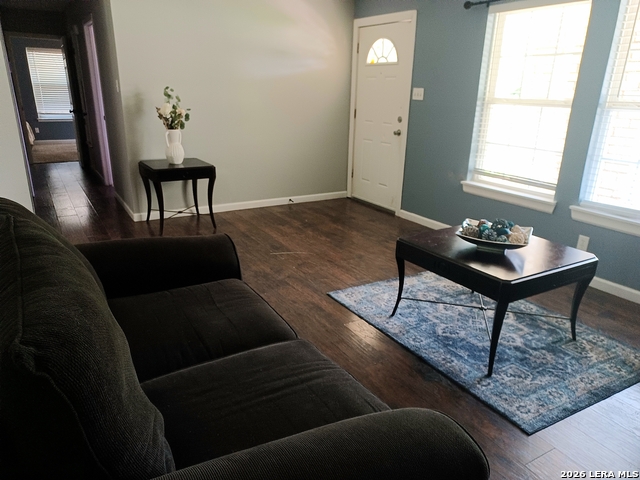 1214 Kenrock St Property Photo 5