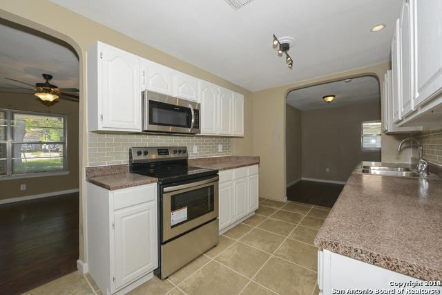 1214 Kenrock St Property Photo 9