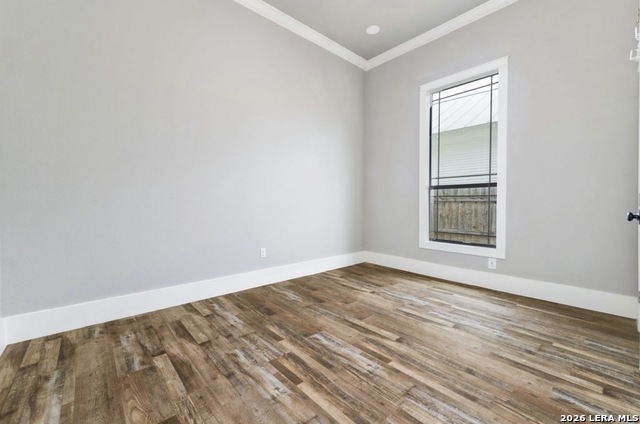 1018 Burnet St Property Photo 10