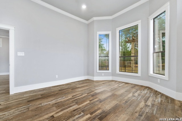 1018 Burnet St Property Photo 16