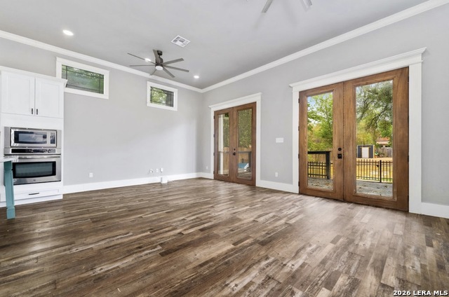 1018 Burnet St Property Photo 22
