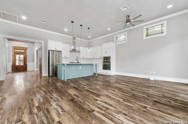 1018 Burnet St Property Photo 23