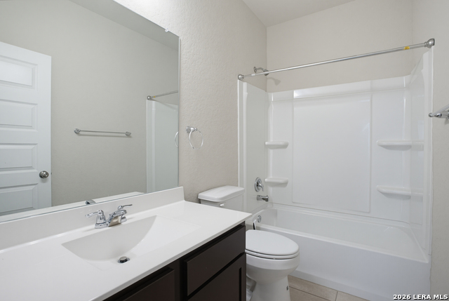 7714 Abbey Pl Property Photo 12