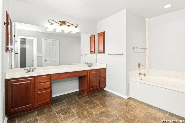 7803 Midnight Stage Property Photo 9