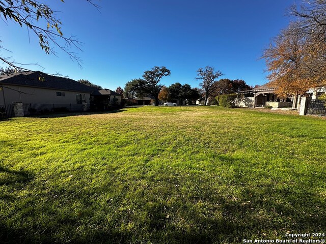 2848 E Rock Barn Dr. Property Photo 3
