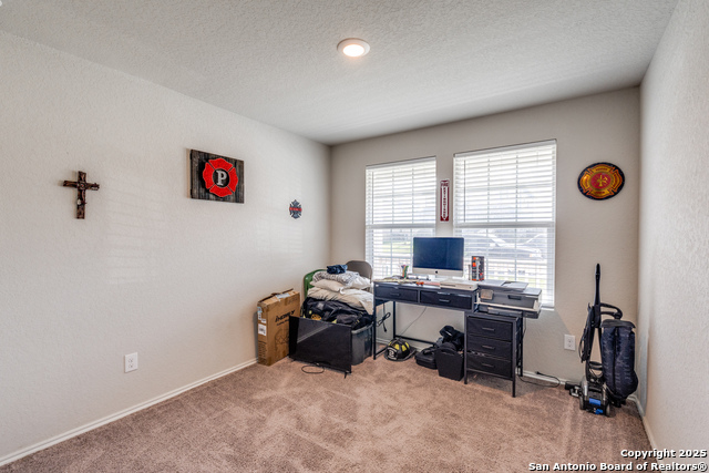 5730 Leisure Cres Property Photo 12